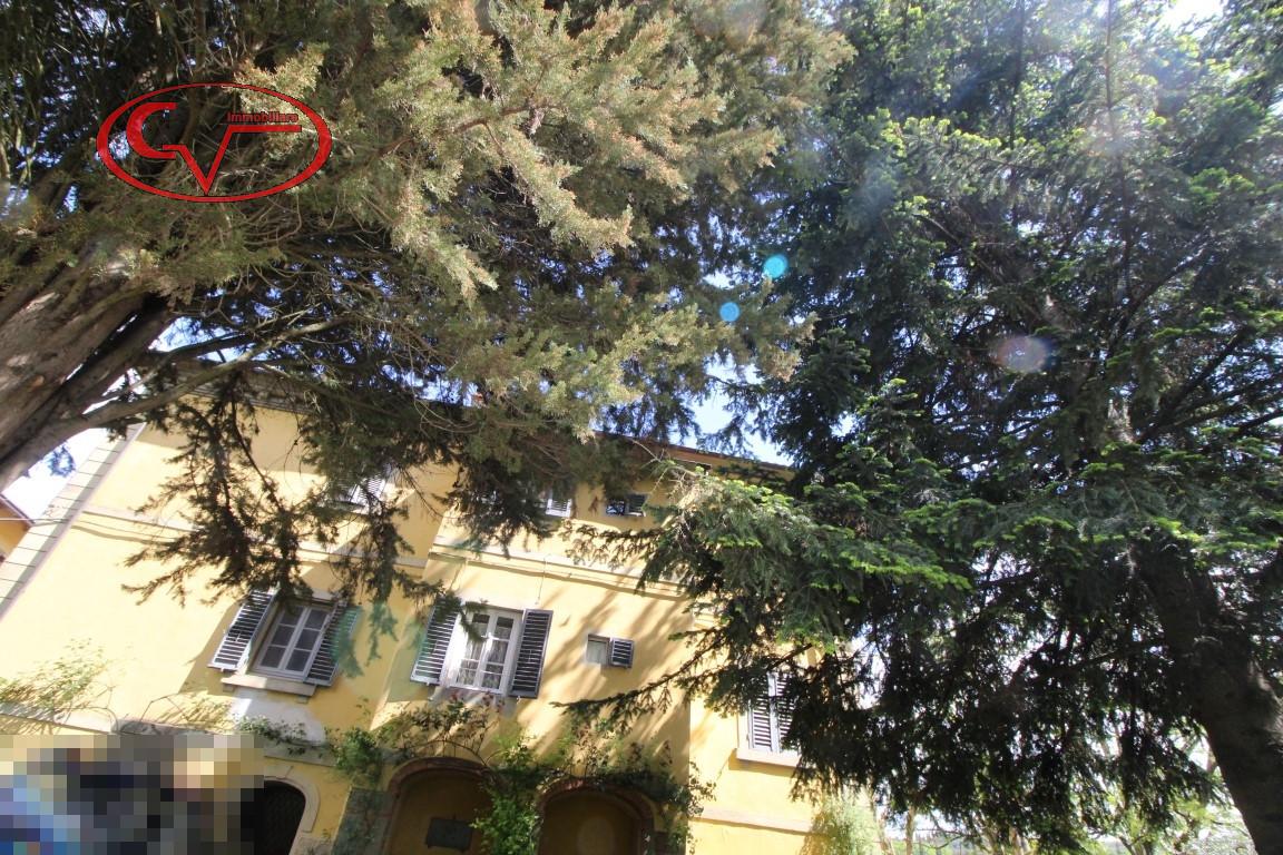 Вилла с 15 комнатами в Монтеварки, Италия № 233239