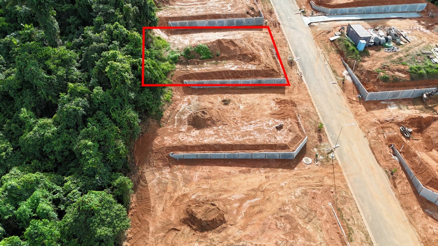  قطعة أرض في Mount Sheridan, Australia 958متر مربع رقم 1022