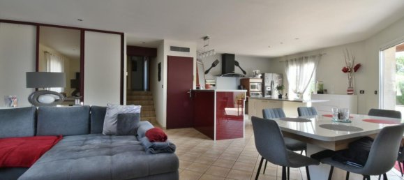 3 bedrooms House in Romans-sur-Isere, France No. 330965 15