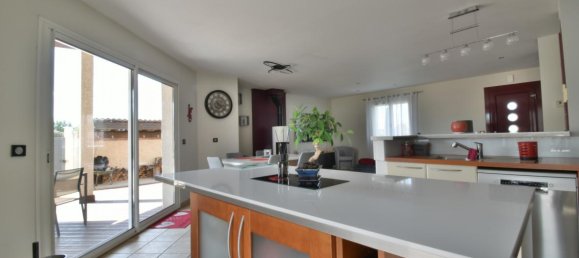 3 bedrooms House in Romans-sur-Isere, France No. 330965 13