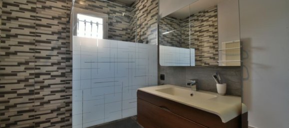 3 bedrooms House in Romans-sur-Isere, France No. 330965 9