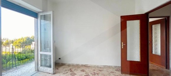 3 rooms Apartment in Triggiano, Italy No. 17261 4