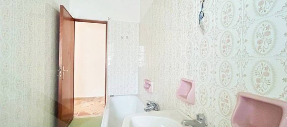 3 rooms Apartment in Triggiano, Italy No. 17261 12