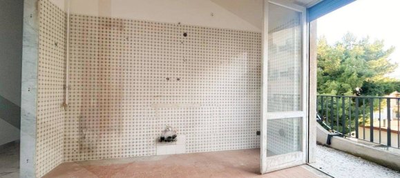 3 rooms Apartment in Triggiano, Italy No. 17261 9