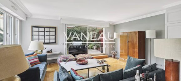 1 bedroom Apartment in Paris, France No. 135912 14