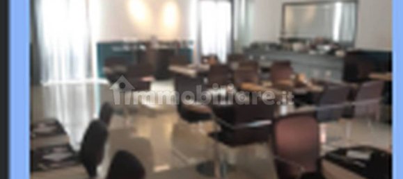 Отель, гостиница с 5 комнатами в Саннадзаро де Бургонди, Италия № 282328 6