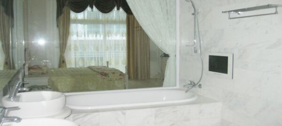 4 Schlafzimmer Villa in Tay Ho, Vietnam, Nr. 5584 14