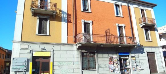 2 rooms Apartment in Desio, Italy No. 60123 8