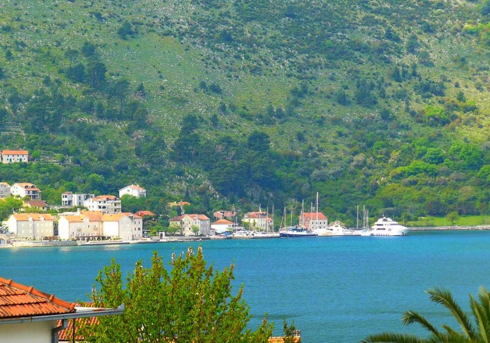 61m² Apartment in Tivat, Montenegro No. 1781