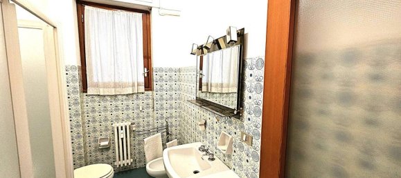 Apartamento de 3 habitaciónes en Corsico, Italy No. 37260 11