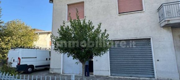 2 Schlafzimmer Wohnung in San Felice sul Panaro, Italy, Nr. 76838 9
