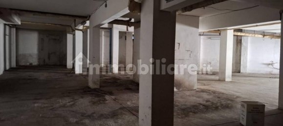 421m² Garage in Ancona, Italy No. 313657 4