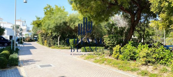 5 Schlafzimmer Villa in Al Barari, UAE, Nr. 6733 12