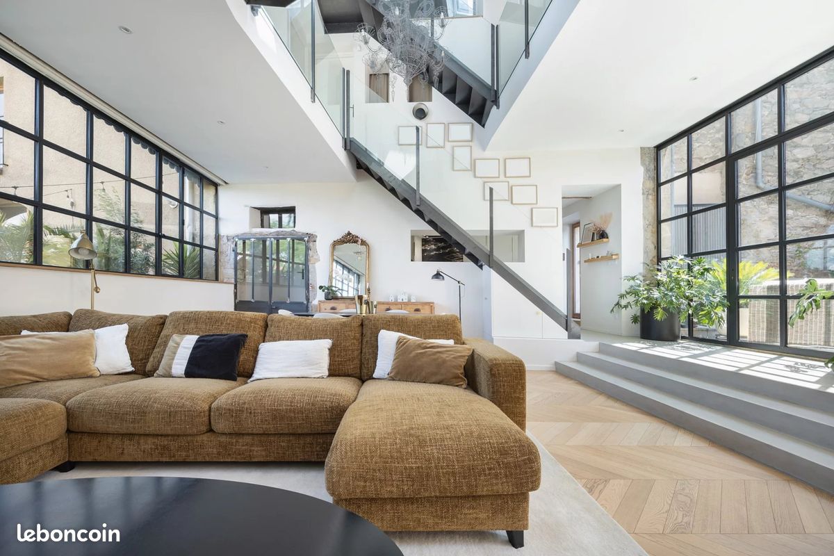 4 bedrooms House in Dardilly, France No. 337859