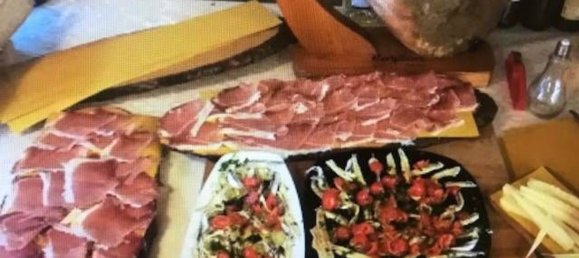 60m² Commercial property in Montignoso, Italy No. 155189 13