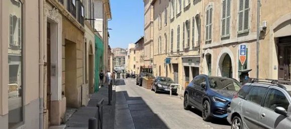 Apartamento de 1 dormitorio en Marseille, France No. 278654 3