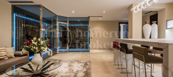 8 bedrooms Villa in Malaga, Spain No. 167252 22