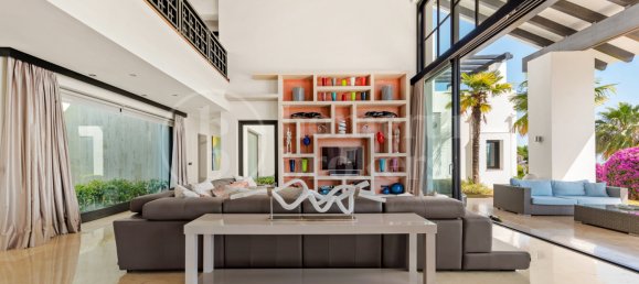 8 bedrooms Villa in Malaga, Spain No. 167252 6