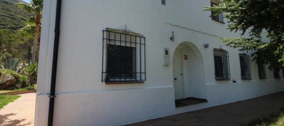 8 bedrooms House in Ronda, Spain No. 20525 3