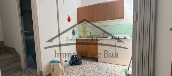 5 rooms House in Adrano, Italy No. 308863 10