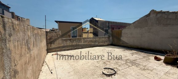 5 rooms House in Adrano, Italy No. 308863 6