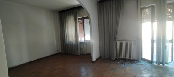 4 bedrooms Apartment in Borgomanero, Italy No. 362556 10