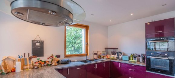 5 bedrooms House in Vitry-sur-Seine, France No. 323684 4