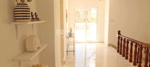 4 غرف نوم فيلا في Swieqi, Malta رقم 3169 11