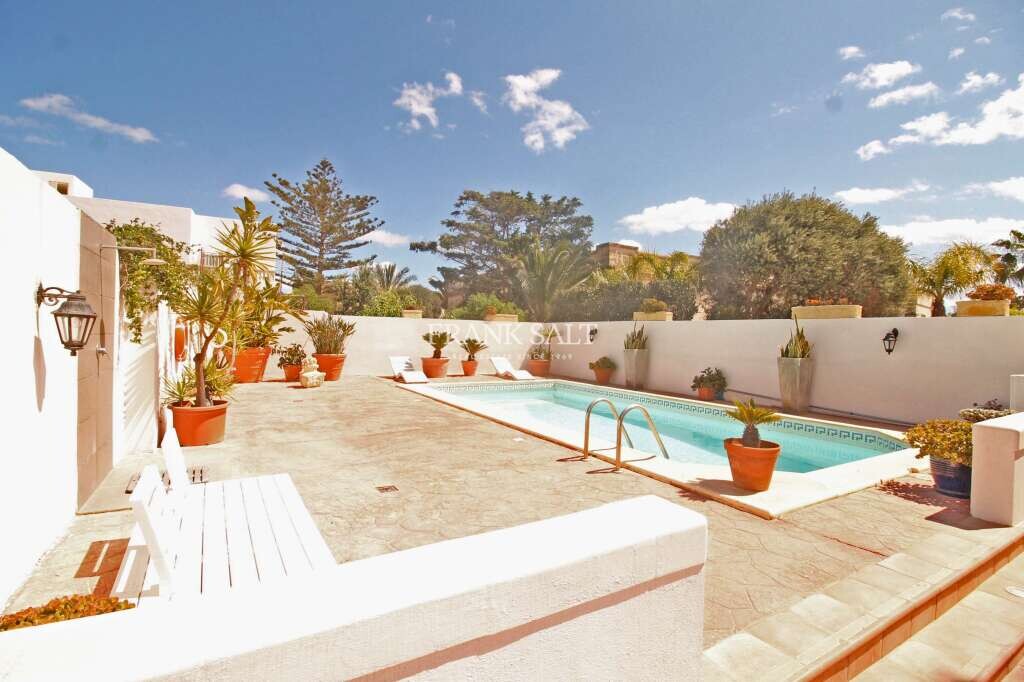 4 غرف نوم فيلا في Swieqi, Malta رقم 3169