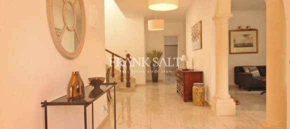 4 غرف نوم فيلا في Swieqi, Malta رقم 3169 8