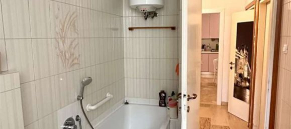 Квартира с 5 комнатами в Трентино Альто Адидже, Италия № 42507 5