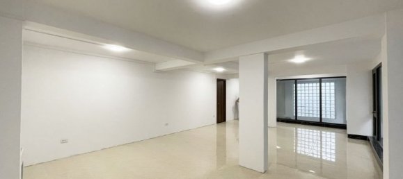 Escritório em Tay Ho, Vietnam 80 m² N.º 315 2