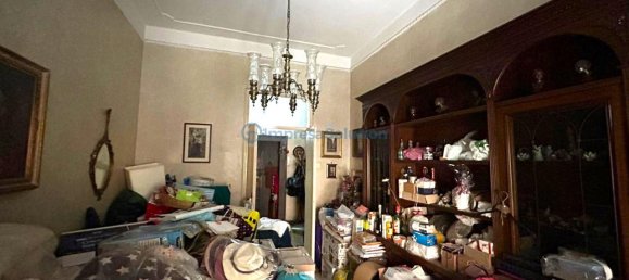 5 rooms Apartment in Naples, Italy No. 132813 9
