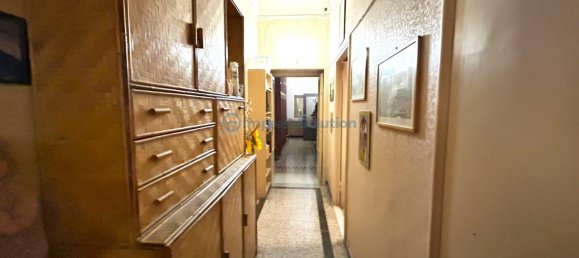 5 rooms Apartment in Naples, Italy No. 132813 17