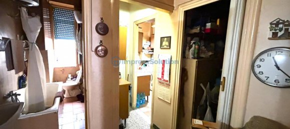 5 rooms Apartment in Naples, Italy No. 132813 12
