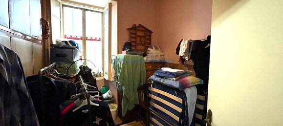 5 rooms Apartment in Naples, Italy No. 132813 11