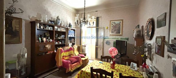 5 rooms Apartment in Naples, Italy No. 132813 5