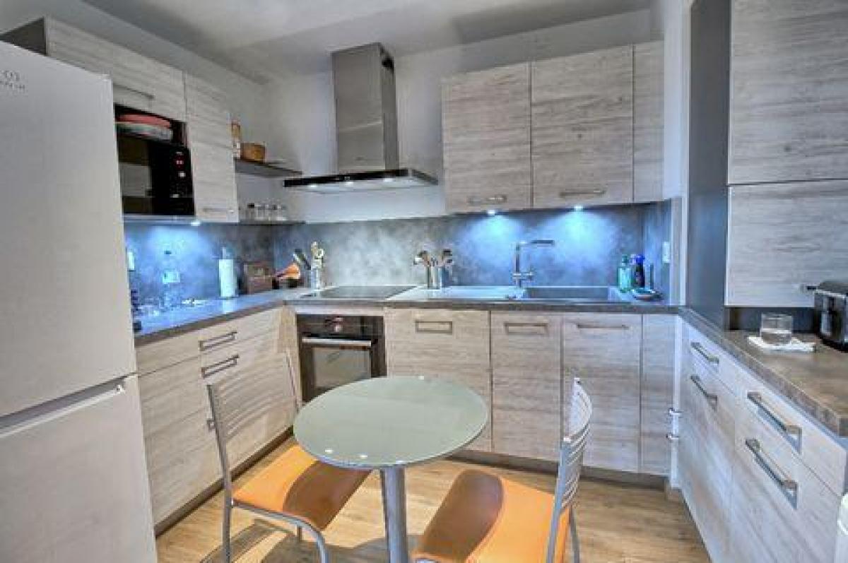 Condominio de 3 dormitorios en Angers, France No. 23035