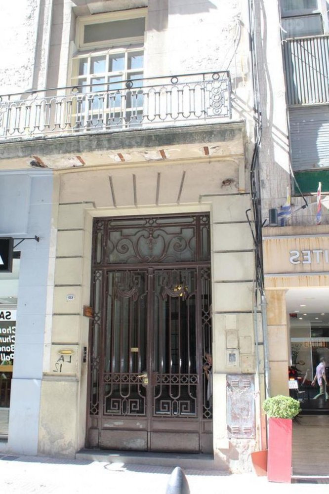 161m² Office in Buenos Aires, Argentina No. 103865