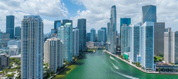 2 Schlafzimmer Villa in Miami, USA, Nr. 615900 9
