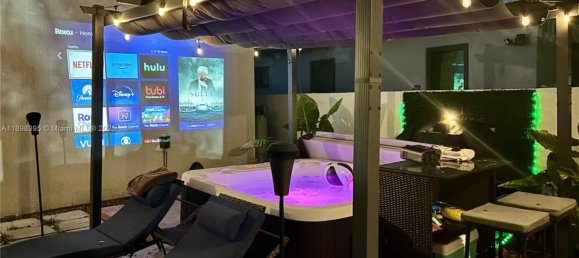 2 Schlafzimmer Villa in Miami, USA, Nr. 615900 16