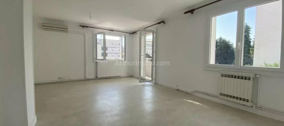 Квартира с 3 спальнями в Гренобль, Франция № 355420 3