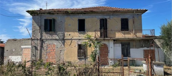 7 rooms House in Santarcangelo di Romagna, Italy No. 291042 3