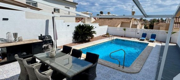 Villa de 4 dormitorios en Torrevieja, Spain No. 177113 17