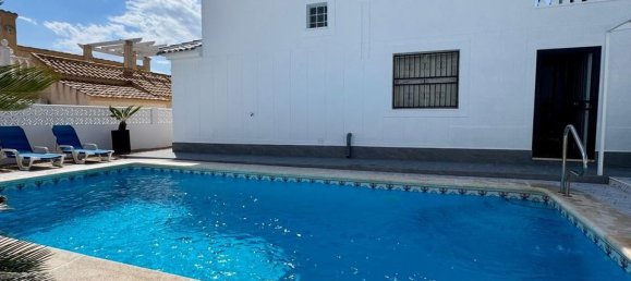 Villa de 4 dormitorios en Torrevieja, Spain No. 177113 19