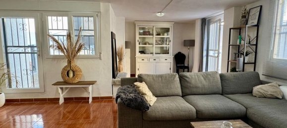 Villa de 4 dormitorios en Torrevieja, Spain No. 177113 24