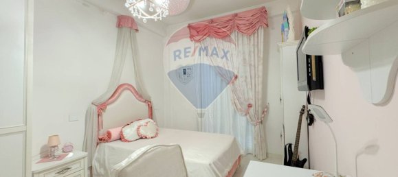 8 bedrooms House in Naples, Italy No. 310965 36