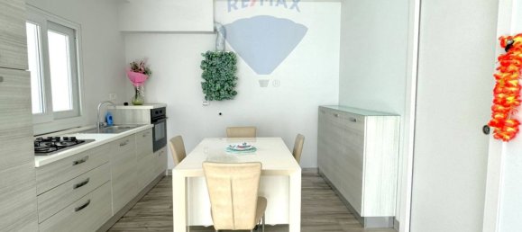 8 bedrooms House in Naples, Italy No. 310965 16