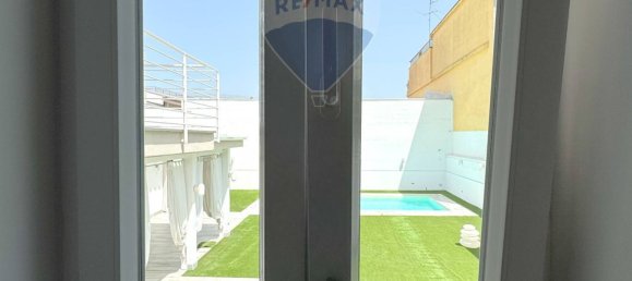 8 bedrooms House in Naples, Italy No. 310965 46