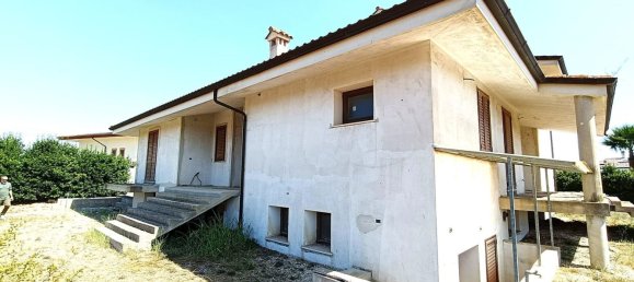 8 rooms Villa in San Cassiano, Italy No. 284078 2